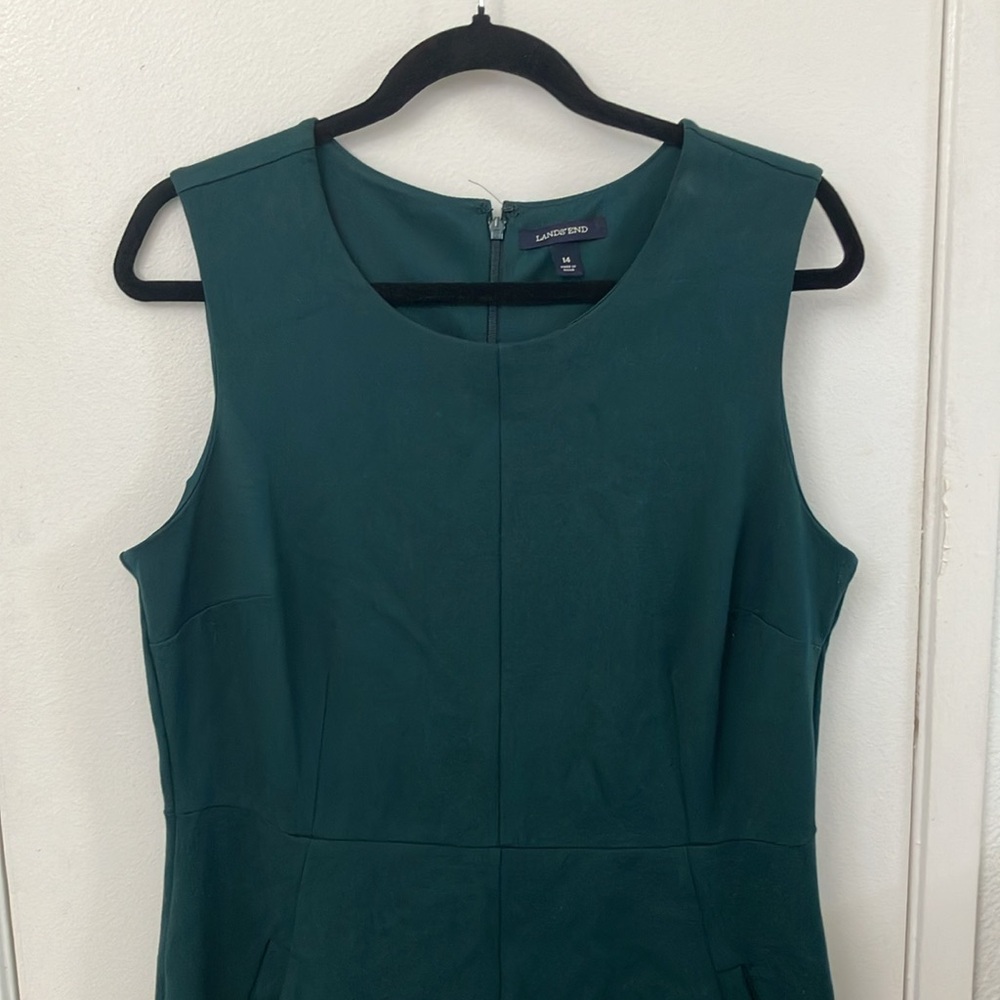 EUC Lands End Sheath dress size M